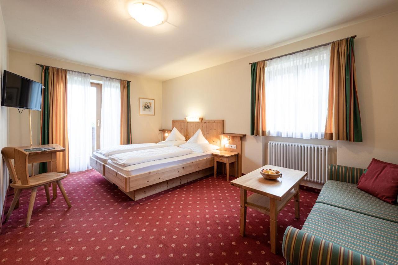 Seerast Hotel